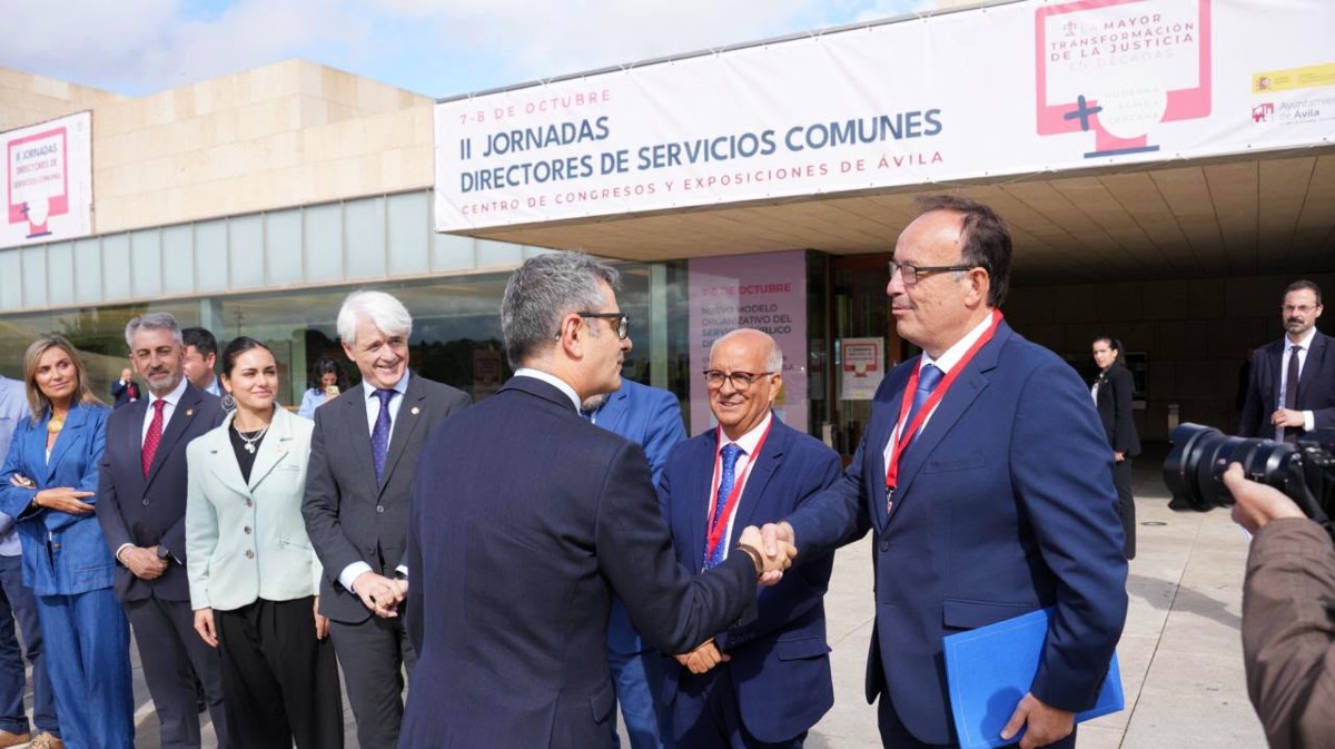 El ministro de la Presidencia en las Jornadas de directores y directoras de Servicios Comunes.