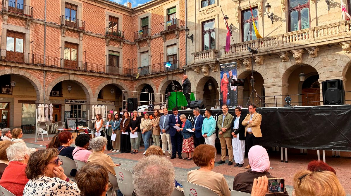 D&iacute;a Internacional de las Personas Mayores en el Mercado Chico.