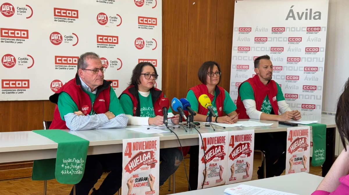 Javier Gal&aacute;n, de Servicios P&uacute;blicos de UGT; Bel&eacute;n Serrano, secretaria de Ense&ntilde;anza de UGT; Leticia Beltr&aacute;n, secretaria de CCOO Ense&ntilde;anza; y Javier Gonz&aacute;lez, secretario de ense&ntilde;anza p&uacute;blica no 