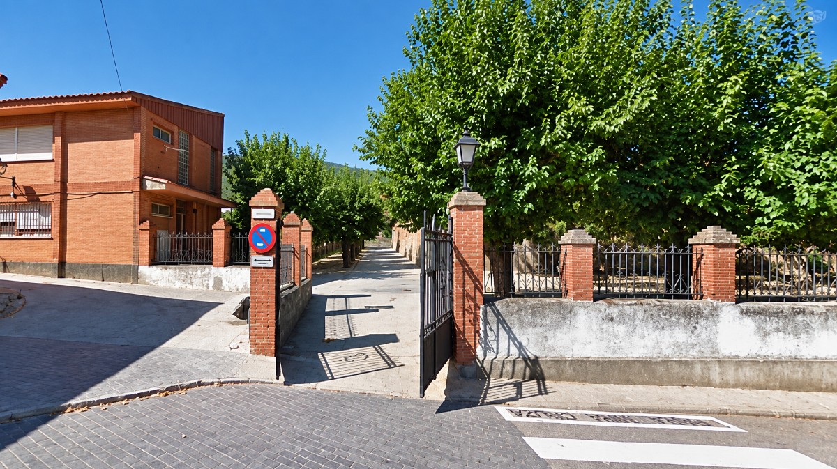 CEIP Toros de Guisando en El Tiemblo.