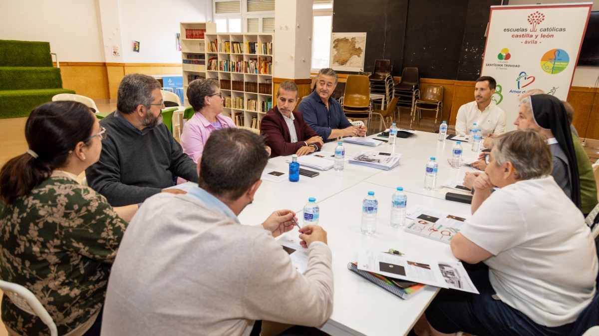Reuni&oacute;n de los representantes de los colegios de Escuelas Cat&oacute;licas de la provincia de &Aacute;vila.