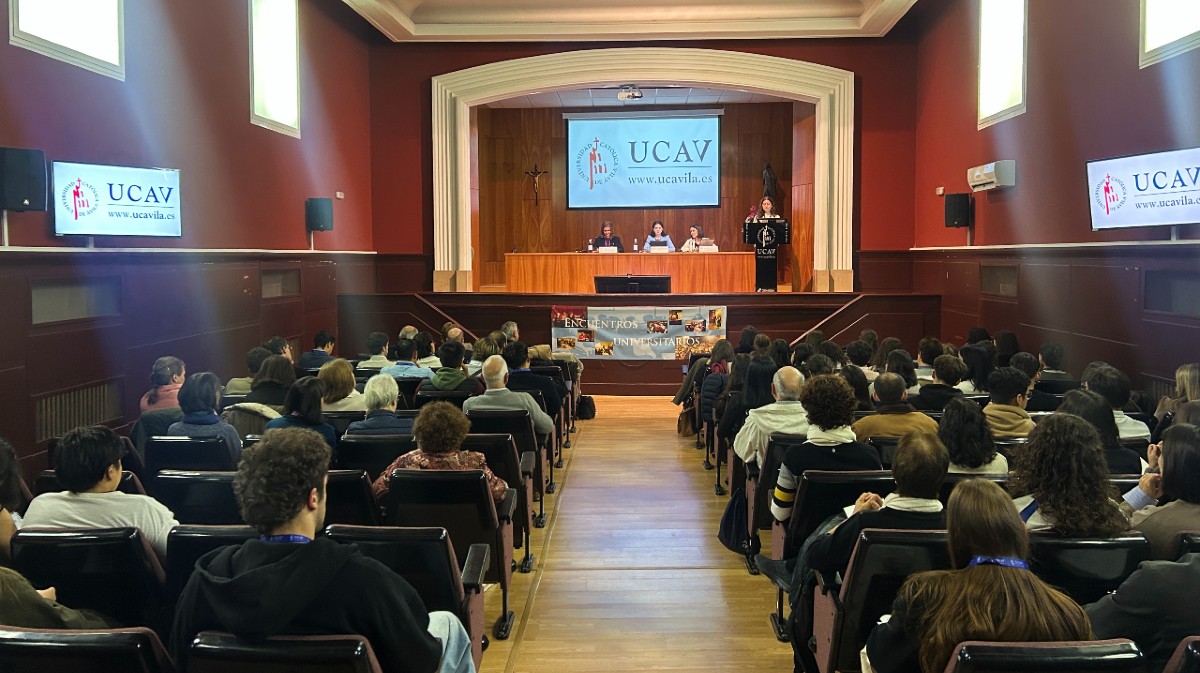 Encuentro de Universitarios en la UCAV.