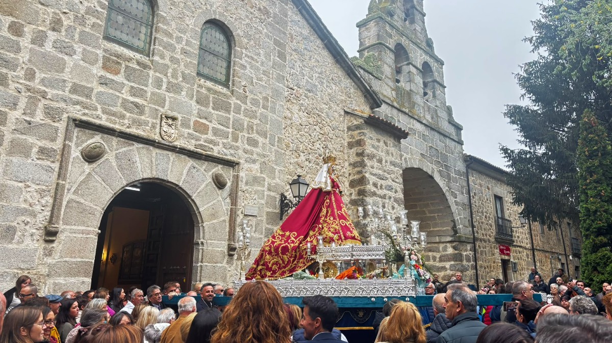 La Virgen de Sonsoles en la ofrenda de La Colilla.