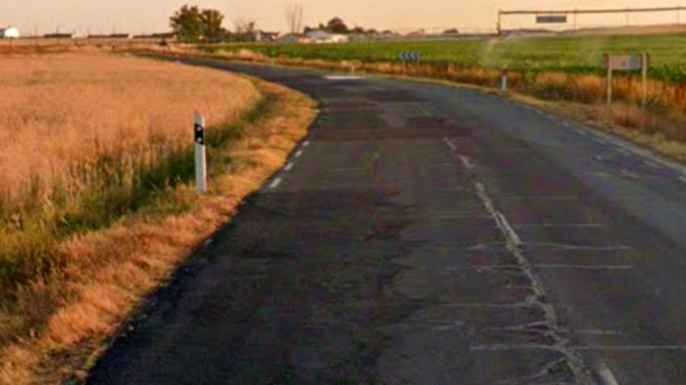 Carretera AV-P-116 entre Ar&eacute;valo y Palacios Rubios.