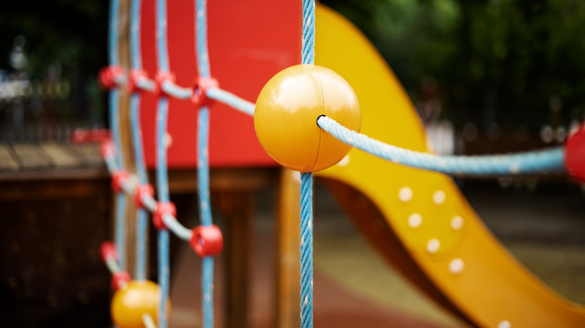 Detalle de un parque infantil.