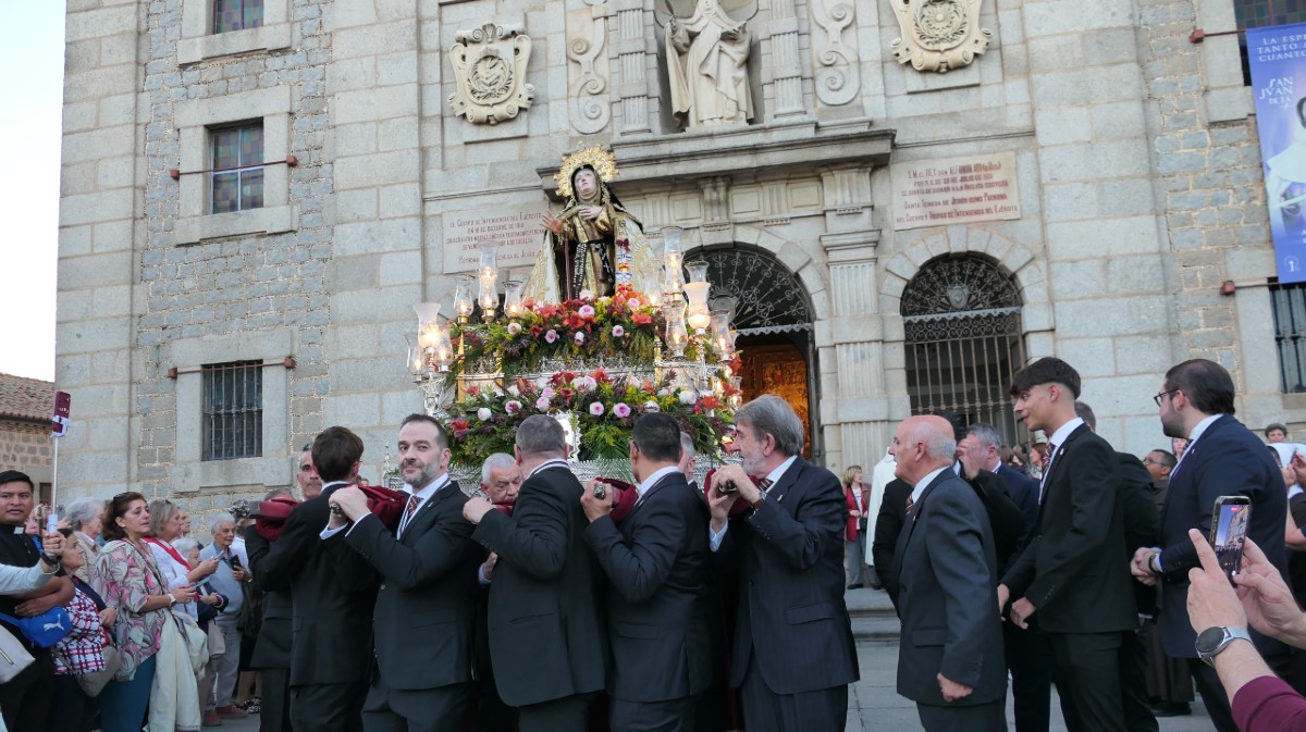 Traslado de Santa Teresa a la catedral.