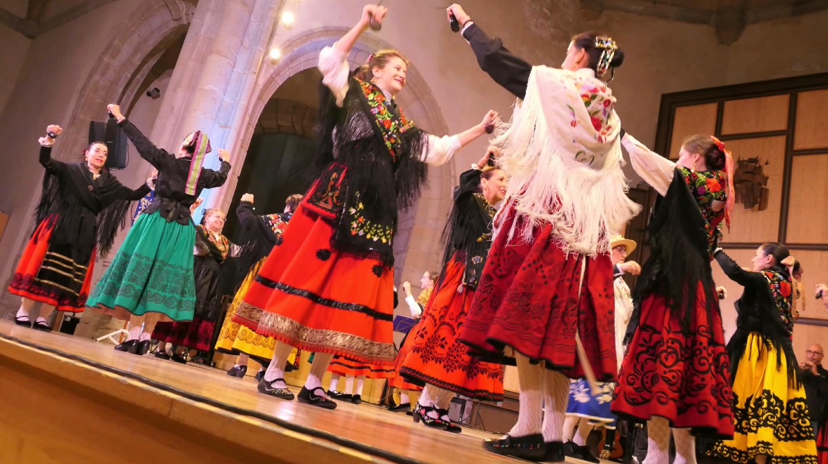 El grupo Avento en el Certamen de M&uacute;sica y Danza Tradicional.
