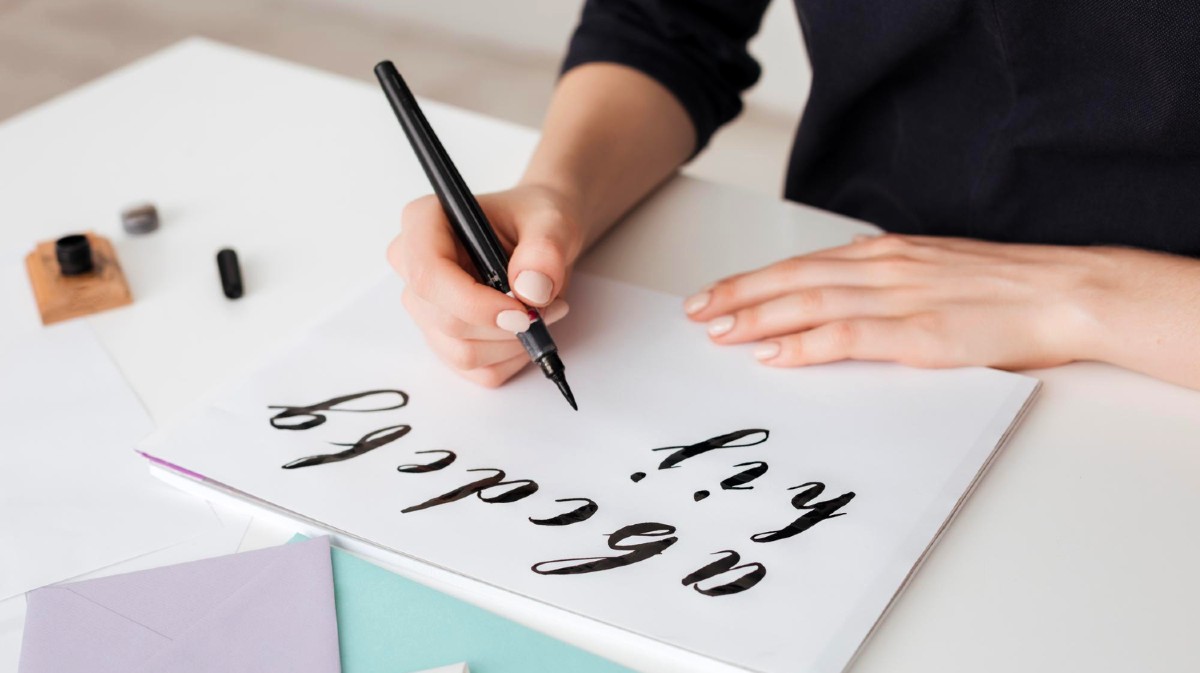 Pr&aacute;ctica de lettering.