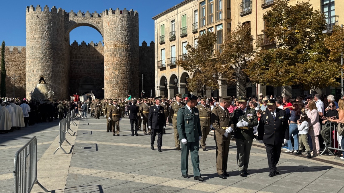 La Santa procesi&oacute;n a por &Aacute;vila