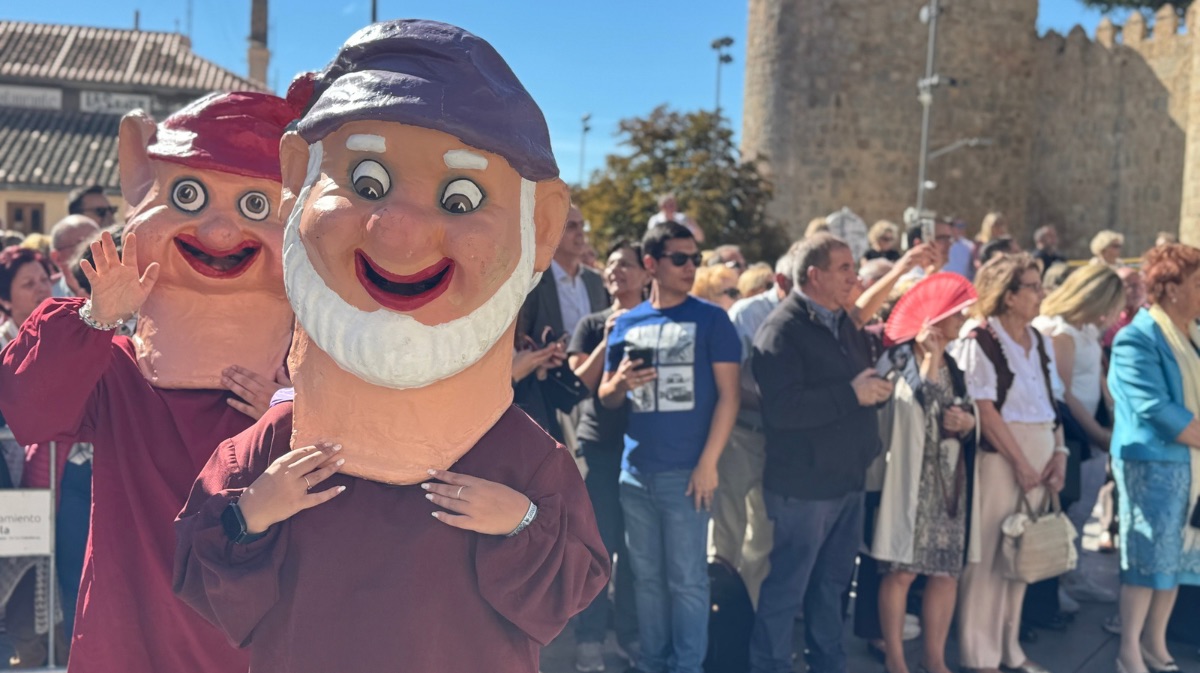 Procesi&oacute;n por La Santa