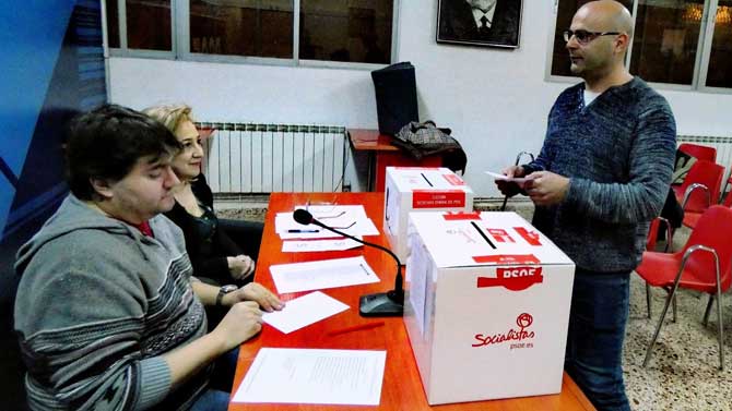 Imagen de archivo de una votación de Josue Aldudo.