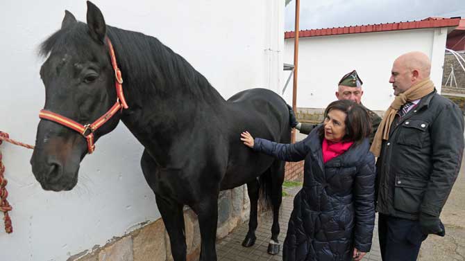 La ministra en el Centro de Cría Caballar.