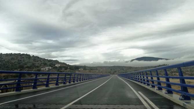 Nuevo puente sobre la Gaznata en la N-403.