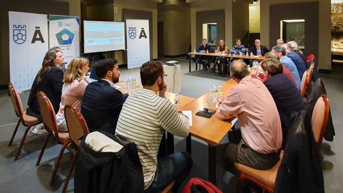 Reunión del proyecto Pentahelix en la Diputación.