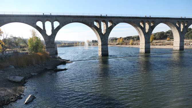Embalse de Fuentes Claras.