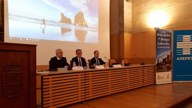 Jornada de prevención de accidentes laborales en construcción.