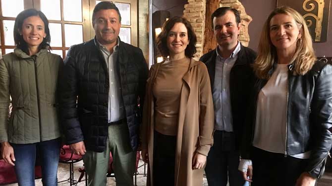 Díaz-Ayuso en su reciente visita a Sotillo de la Adrada.