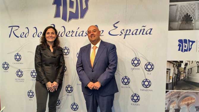 Sonsoles Prieto y Carlos López en Intur.