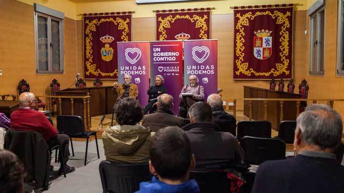 Acto de Unidas Podemos en El Tiemblo.