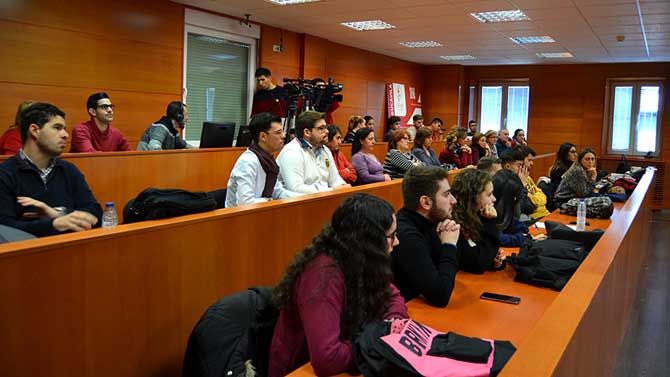 Taller para los emprendedores premiados en la UCAV.