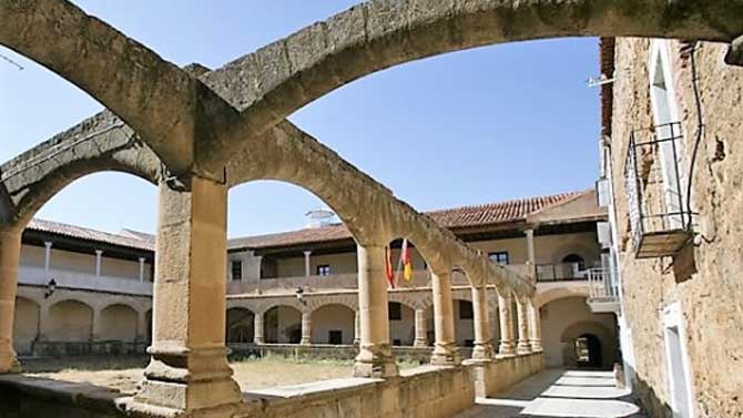 Convento de Aldeanueva de Santa Cruz.
