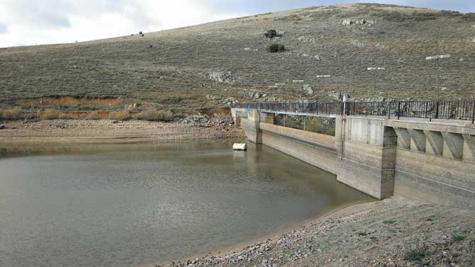 El embalse de Serones esta semana.
