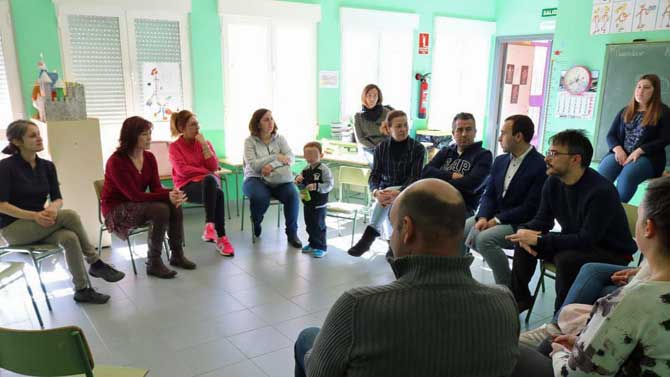 Jornada sobre los Beneficios del Aprendizaje en la Escuela Rural en La Serrada.