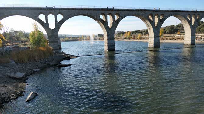 Embalse de Fuentes Claras.