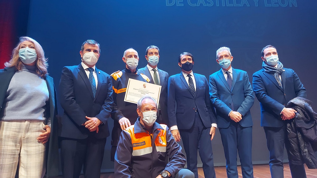 Recogiendo el reconocimiento a su labor en León