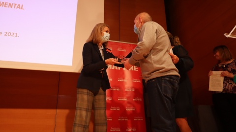 La Infanta Elena entrega la menci&oacute;n especial a Faema Salud Mental de &Aacute;vila