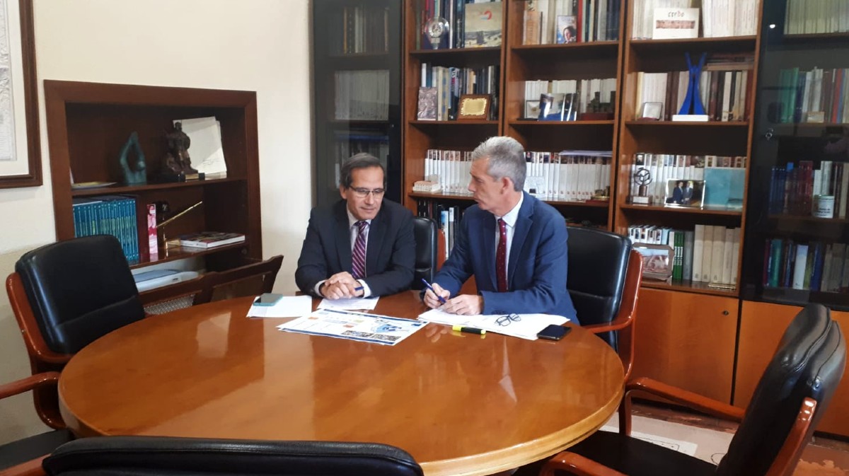 El director del ICE con el delegado territorial de Ávila.