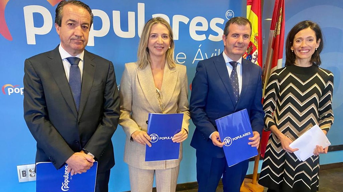 Parlamentarios del PP presentan enmiendas a los Presupuestos del Estado.