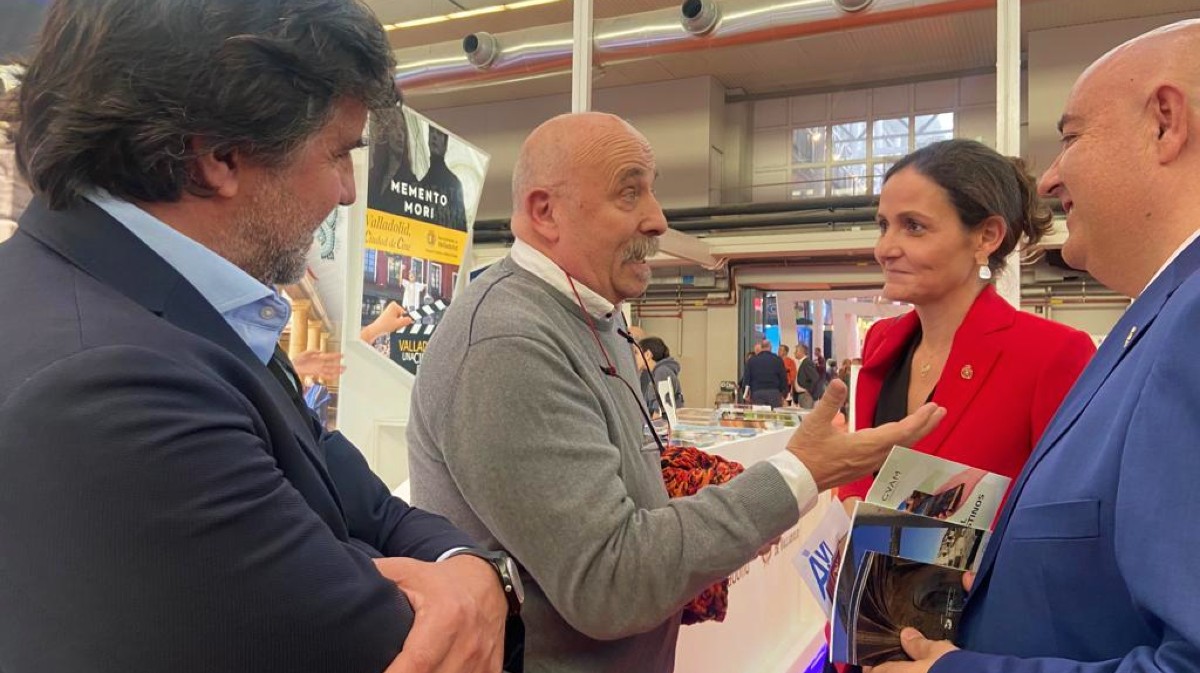 Sonsoles Priieto y Carlos López en Intur.