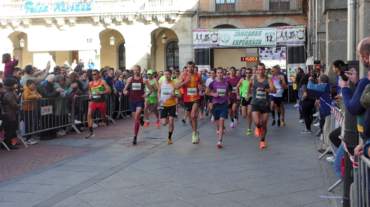 Salida de la Carrera Zancadas de Esperanza.