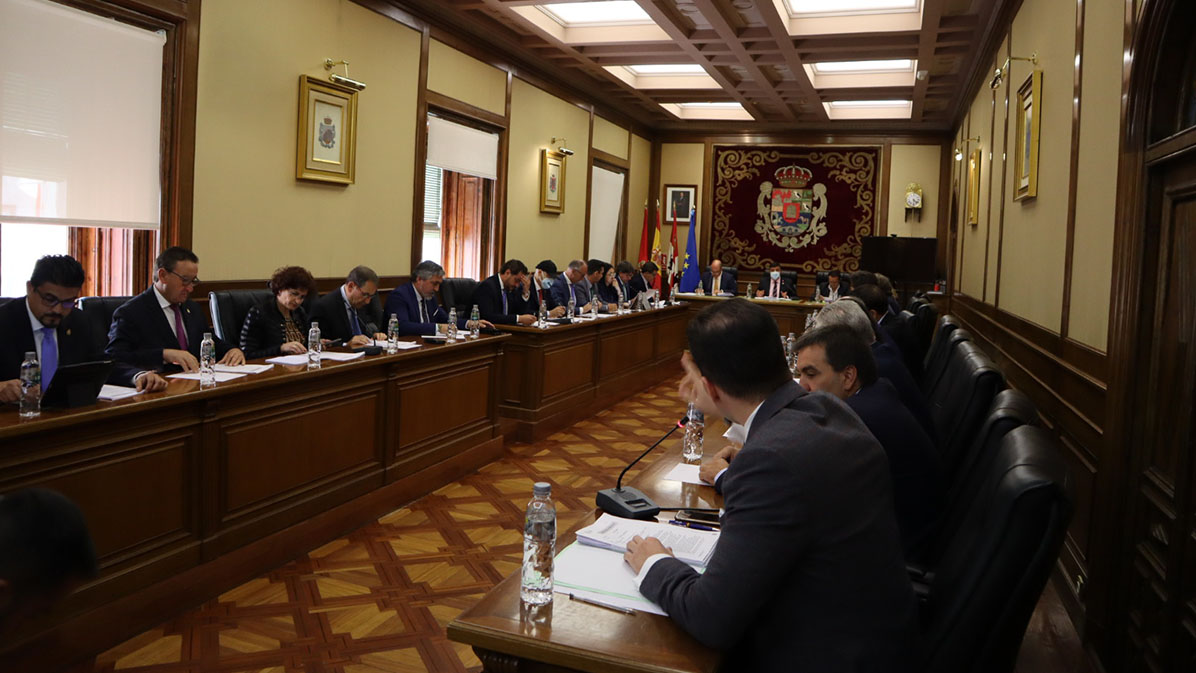 Pleno de Diputaci&oacute;n en septiembre.