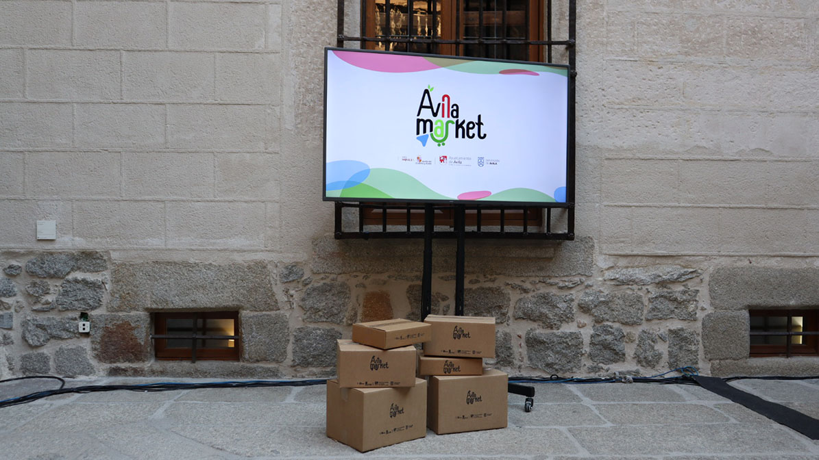Paquetes de Ávila Market en la presentación en octubre.