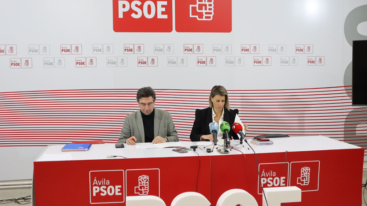 Fernando Contreras y Eva Arias, del Grupo Municipal Socialista