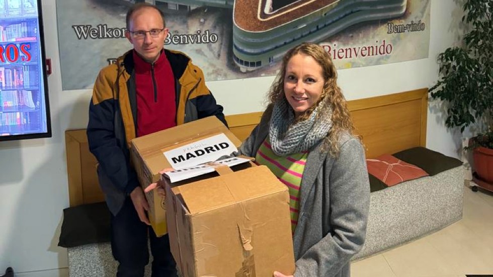 Jerzy Nawojowski, director del Cites, con la eurodiputada Ana Collado.