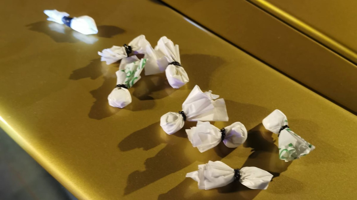 Cocaína incautada en un control de vehículos.