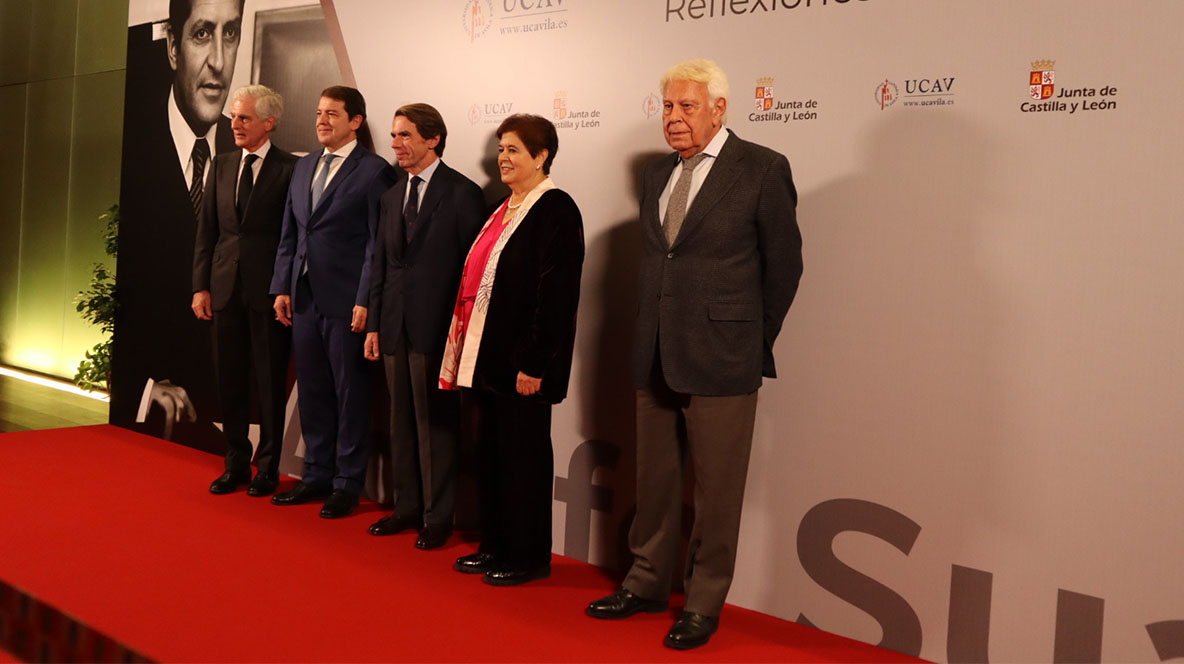 Momentos previos al coloquio