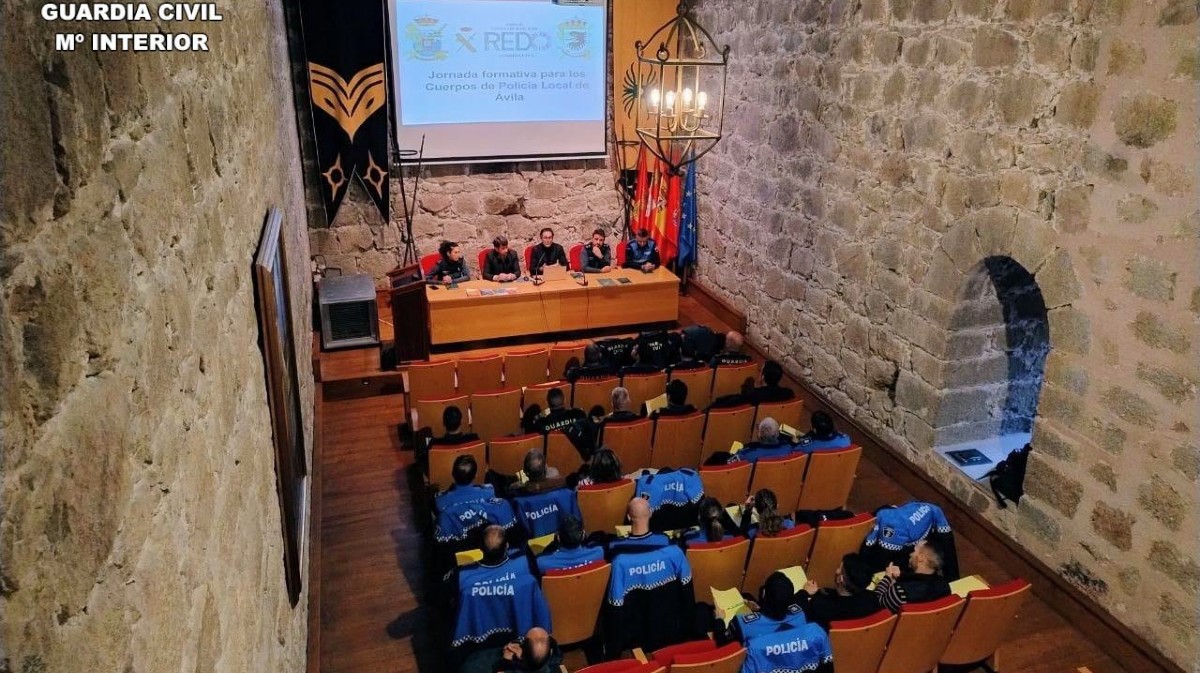 Curso sobre delitos de odio a policías locales del Valle del Tiétar.