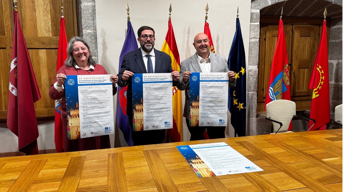 Presentación de las actividades por el aniversario