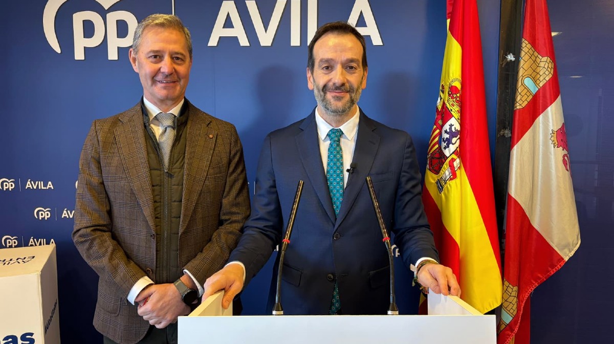 Javier Bellido y Jorge Pato en rueda de prensa, este martes.