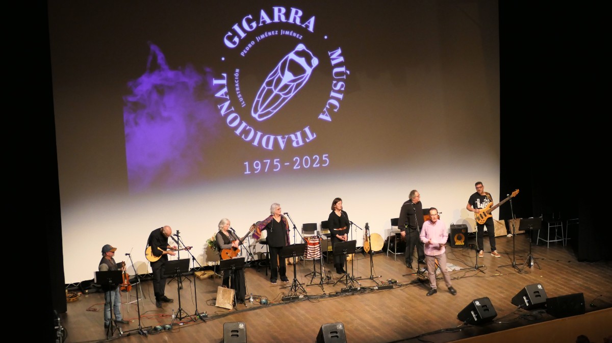 Concierto del 50 aniversario de Cigarra.