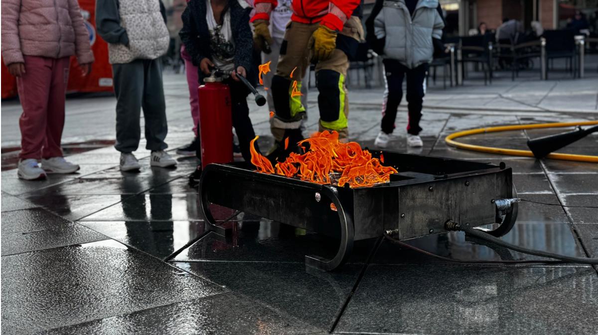 Los más pequeños aprenden en la Semana de la Prevención de Incendios.