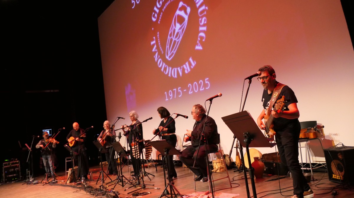 Concierto del 50 aniversario de Cigarra.