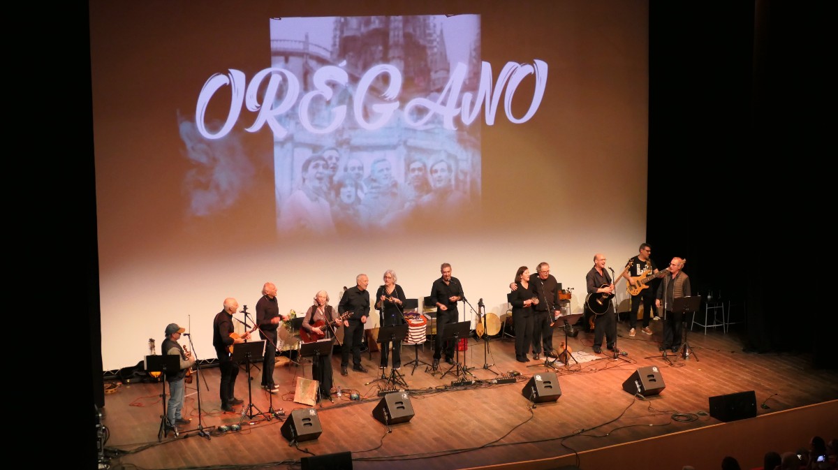 Concierto del 50 aniversario de Cigarra.