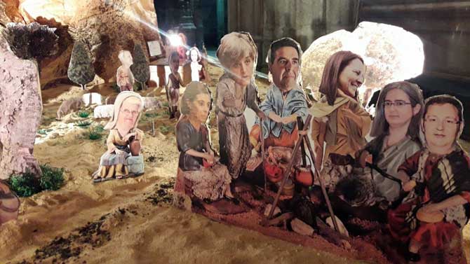 Bel&eacute;n de reyes, pol&iacute;ticos y concejales en Santo Tom&aacute;s.