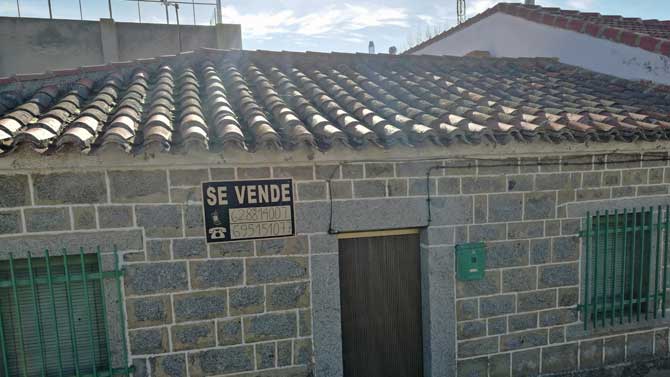 Casa en venta en un pueblo de Ávila.