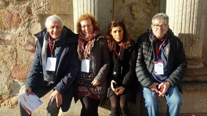 Yolanda V&aacute;zquez con otros militantes socialistas en Salamanca.